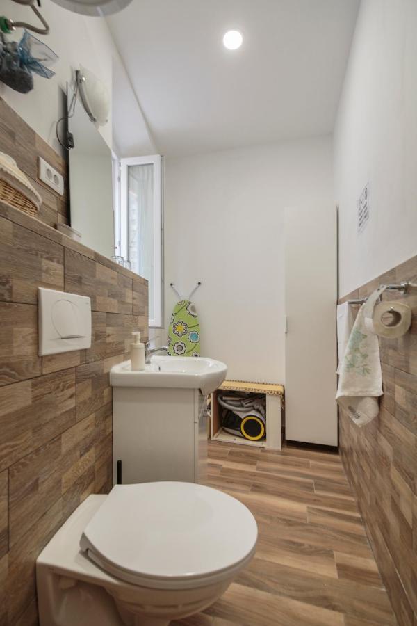 Apartment Esa Komiža المظهر الخارجي الصورة